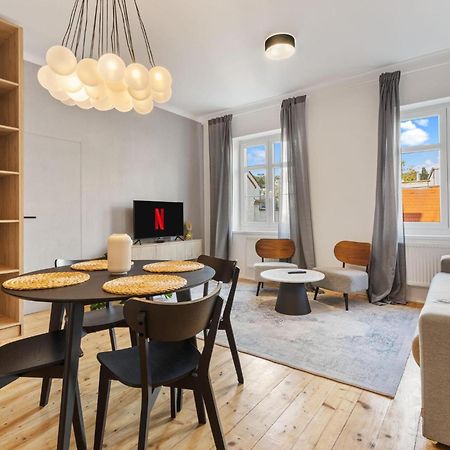 Ah Luxury Old Town Apartment บราติสลาวา ภายนอก รูปภาพ