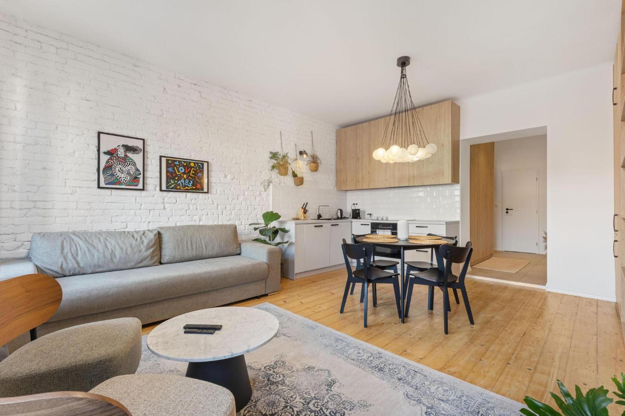 Ah Luxury Old Town Apartment บราติสลาวา ภายนอก รูปภาพ